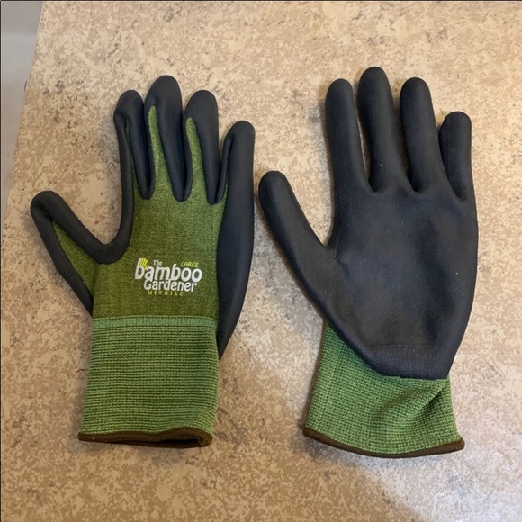 The Bamboo Gardener LARGE Gardening Gloves by Bellingham C5371L Nitrile Palm - Picture 4 of 6